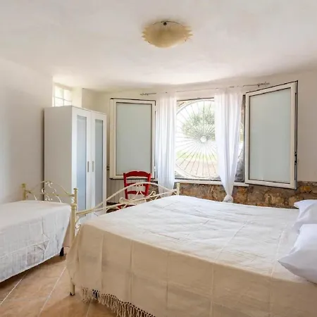 Amuni Al Mare Holiday home