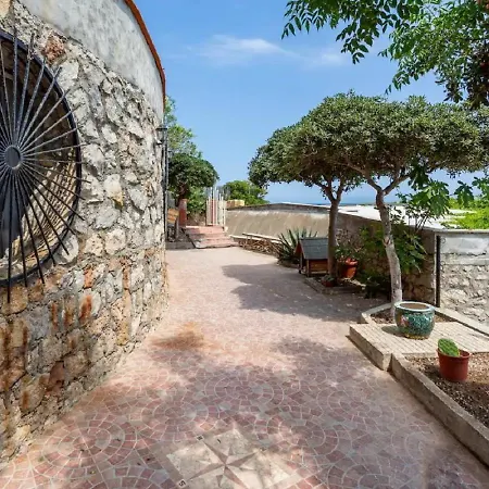 Holiday home Amuni Al Mare *