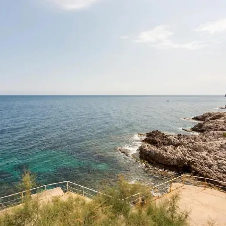 Amuni Al Mare Holiday home *